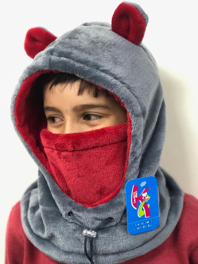 Cuello capota osito – Gris con rojo