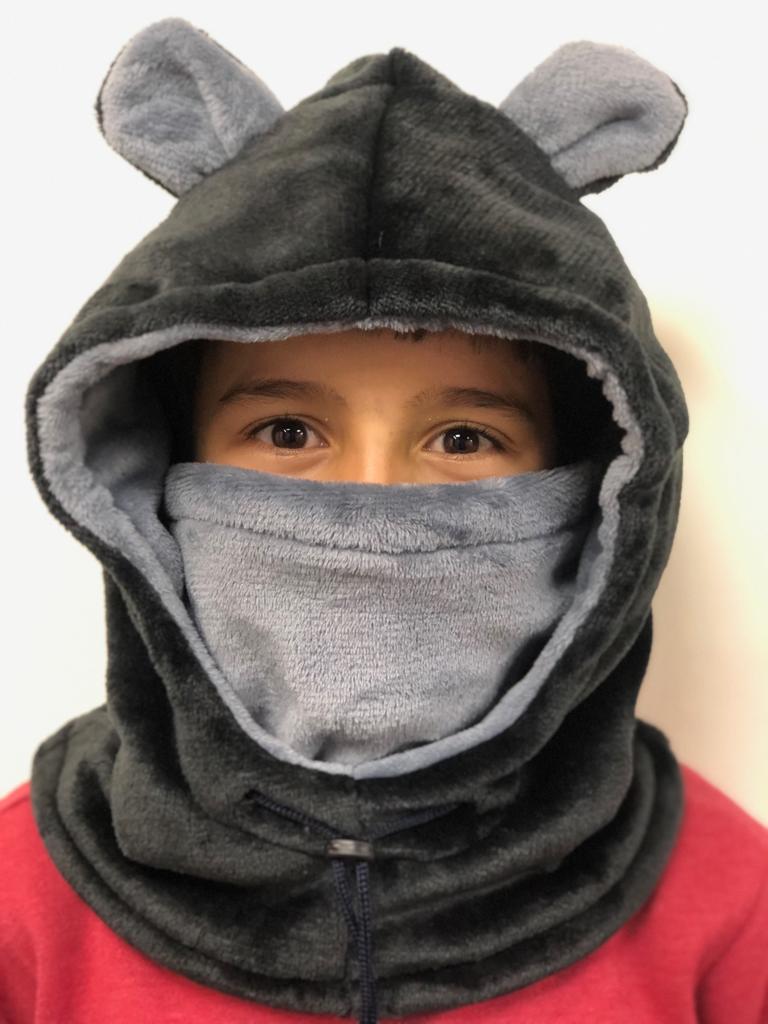 Cuello capota osito – Negro con gris